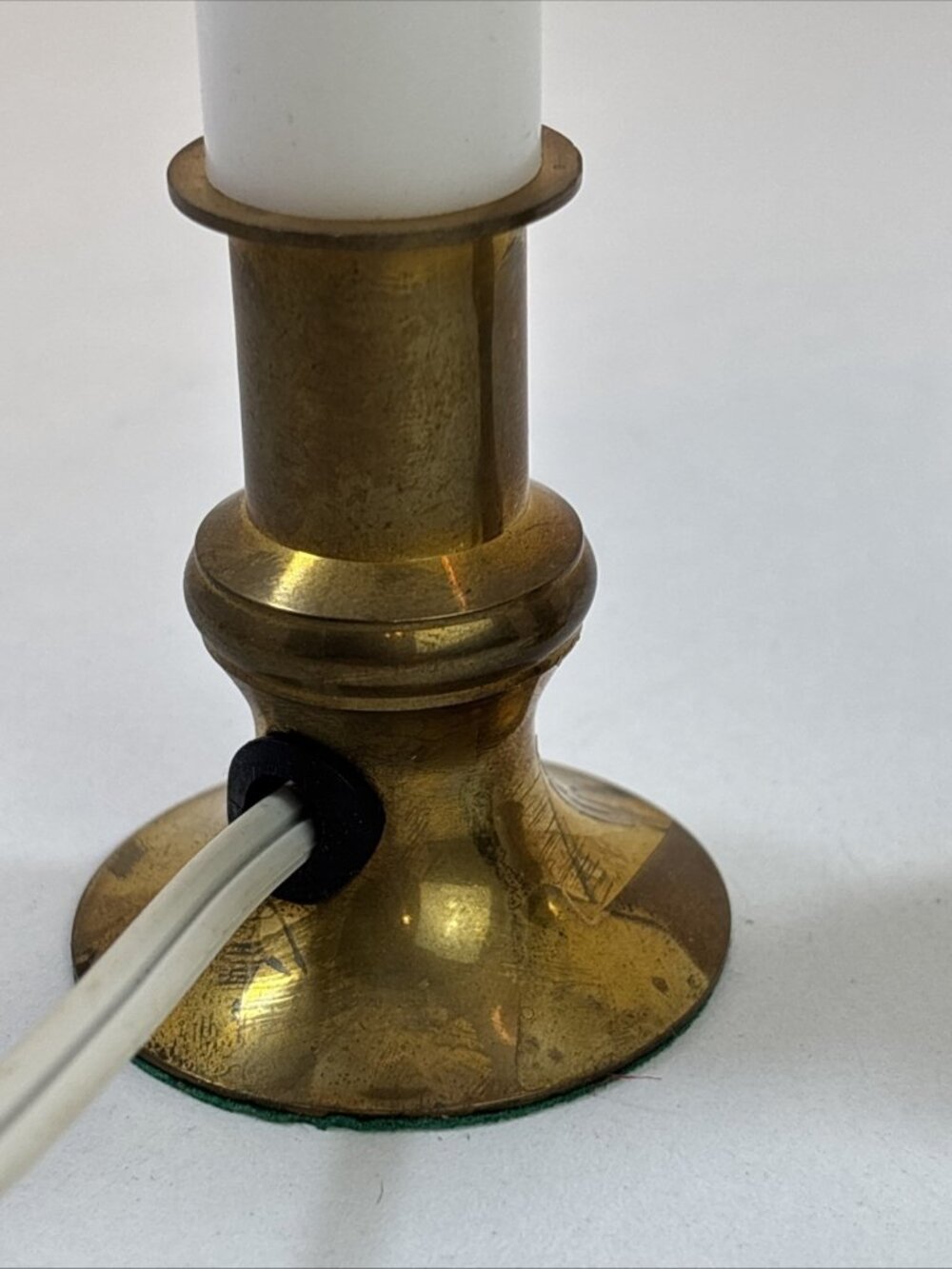 TWO Electric Window Candle LampsBrass Base Christmas Hanukkah Toggle Switch - Picture 2 of 3